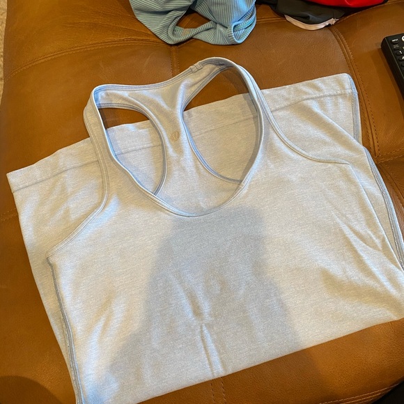 RARE light blue lululemon tank top!!! - Picture 2 of 5